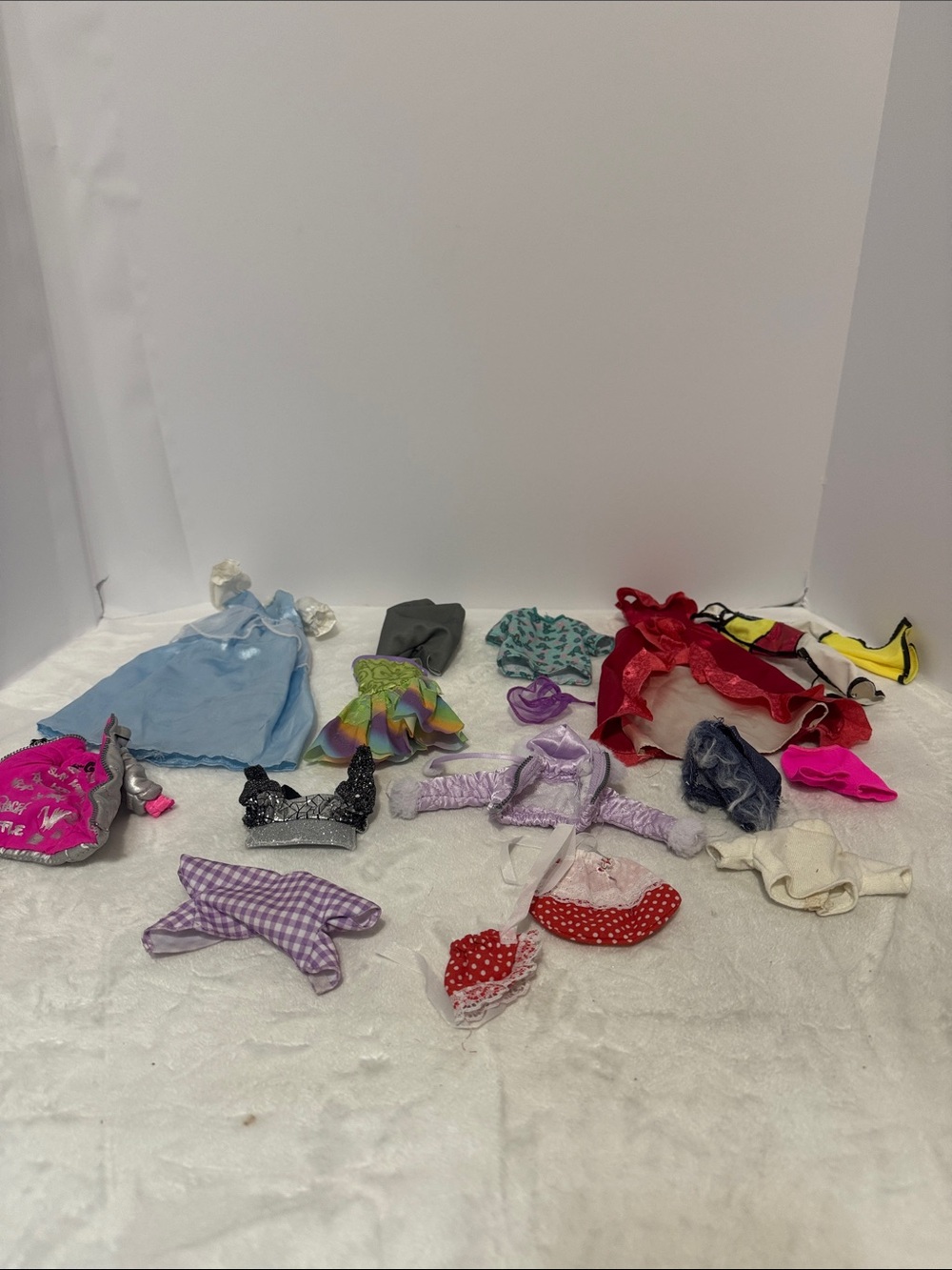 Princess Barbie and doll clothing lot of 15 different sizes colors and brands